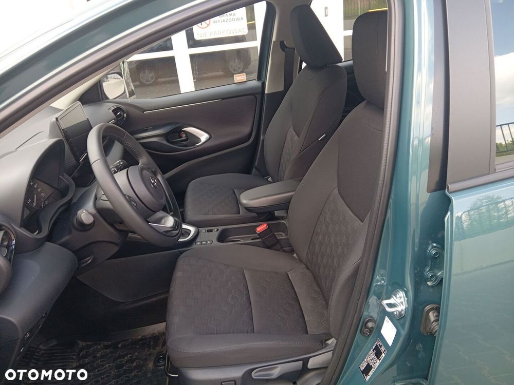 Toyota Yaris - 14