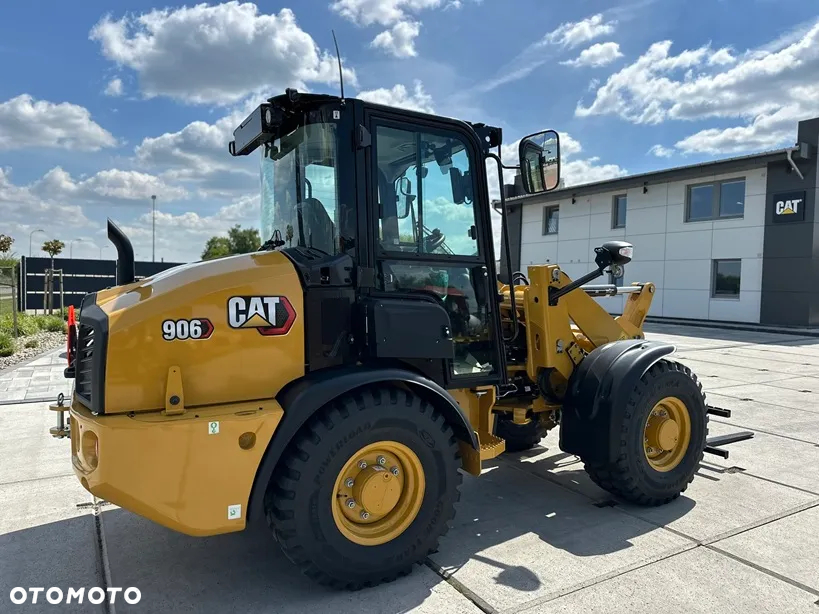 Caterpillar 906 - 8