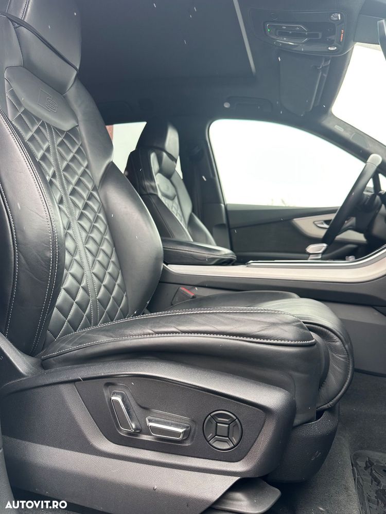 Audi Q7 50 TDI quattro Tiptronic S line - 27