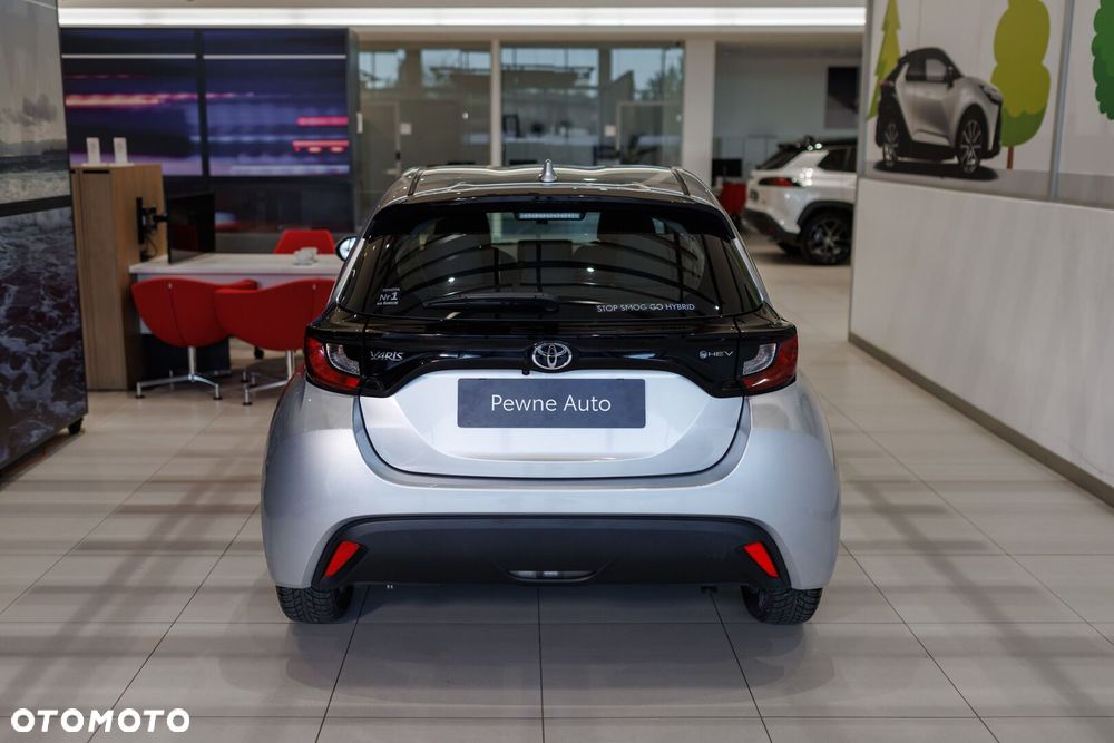Toyota Yaris - 5