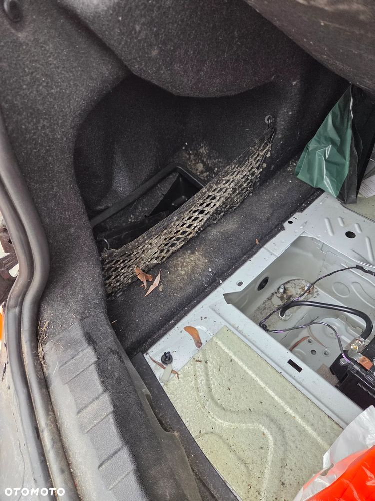 BMW Seria 3 320d xDrive Edition M Sport Shadow - 13