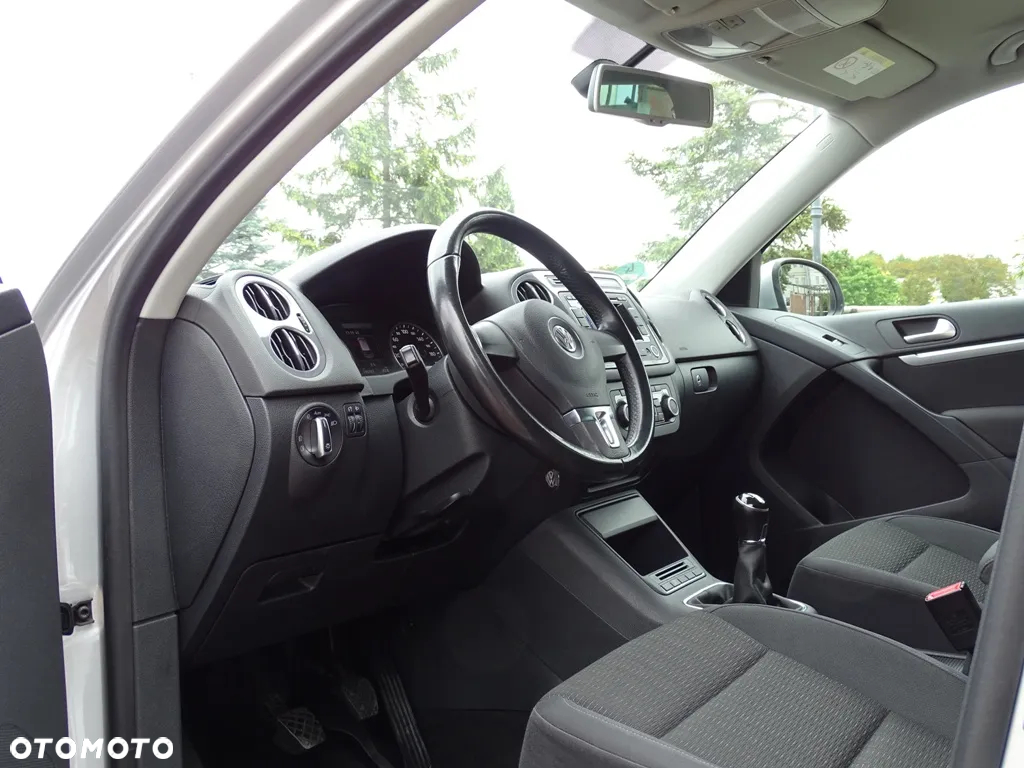 Volkswagen Tiguan 2.0 TDI SCR BlueMotion Technology Sport & Style - 29