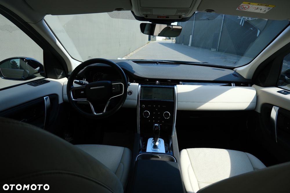 Land Rover Discovery Sport - 9