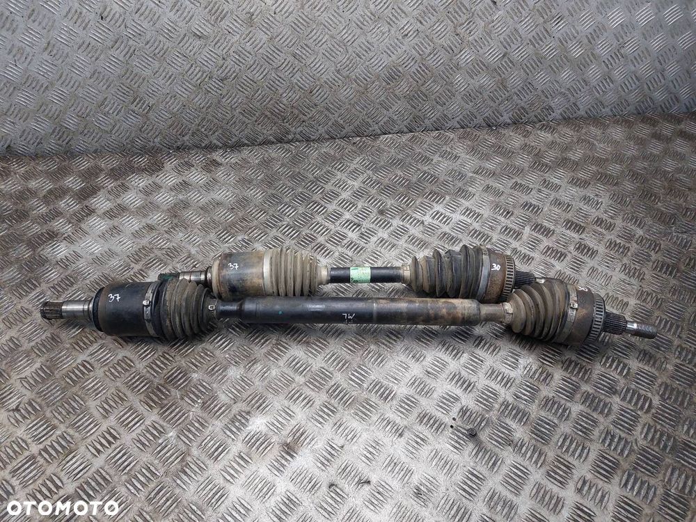 PÓŁOŚ LEWY + PRAWY PRZÓD AUTOMAT MERCEDES W163 ML 270 CDI 2.7 0501006510 - 1