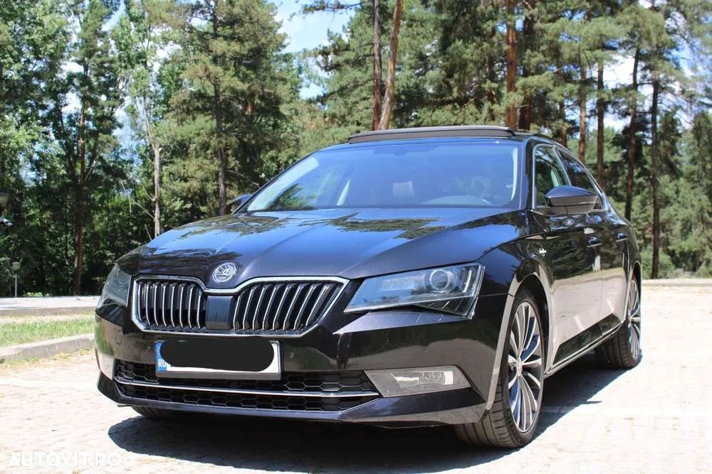 Skoda Superb 2.0 TDI DSG Style - 1