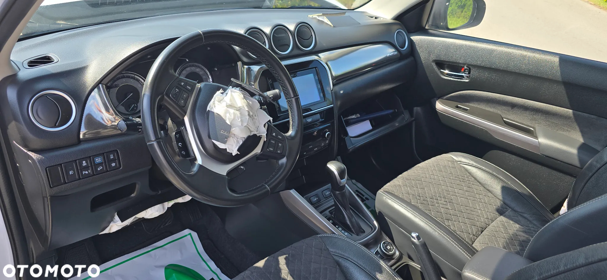 Suzuki Vitara 1.4 Boosterjet SHVS Premium 4WD - 25