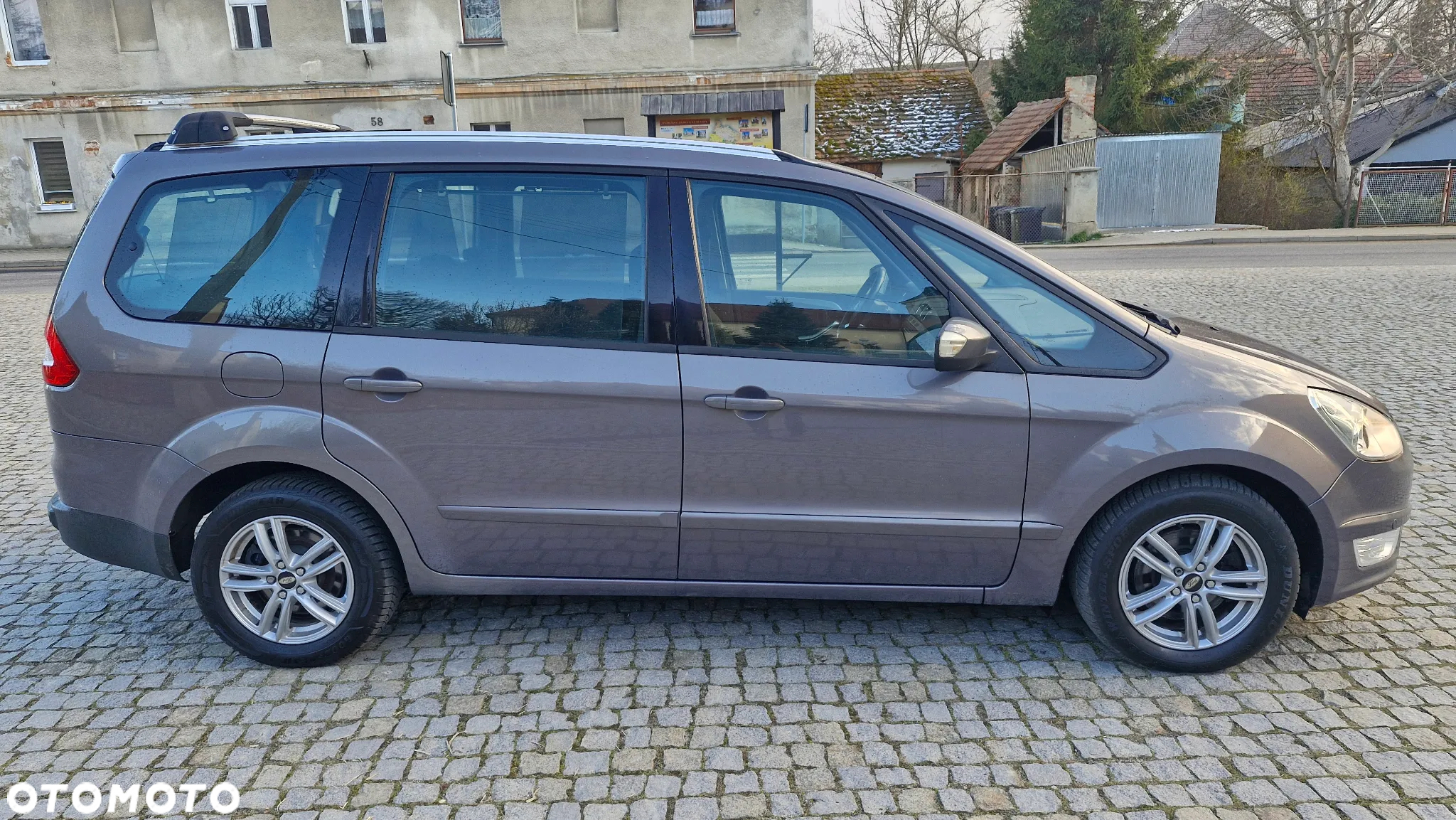 Ford Galaxy 2.0 TDCi Ghia - 5