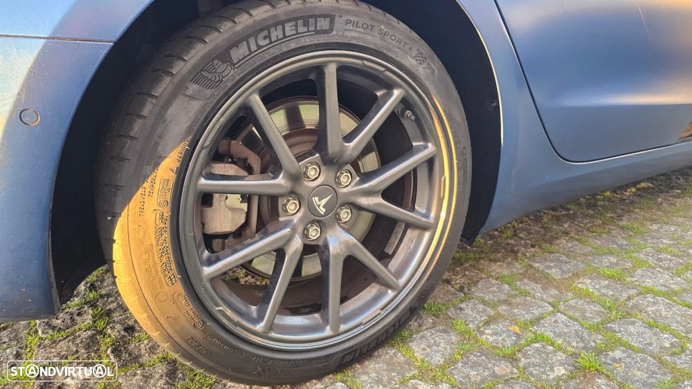 Tesla Model 3 Long-Range Dual Motor AWD - 6
