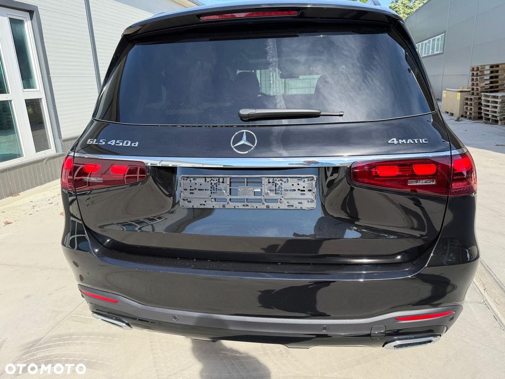 Mercedes-Benz GLS - 10