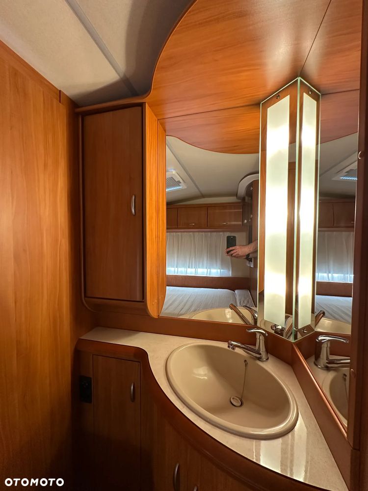 Hobby 460 UFE EXCELLENT z fakturą i gwarancją. DMC 1300 kg !!! - 32