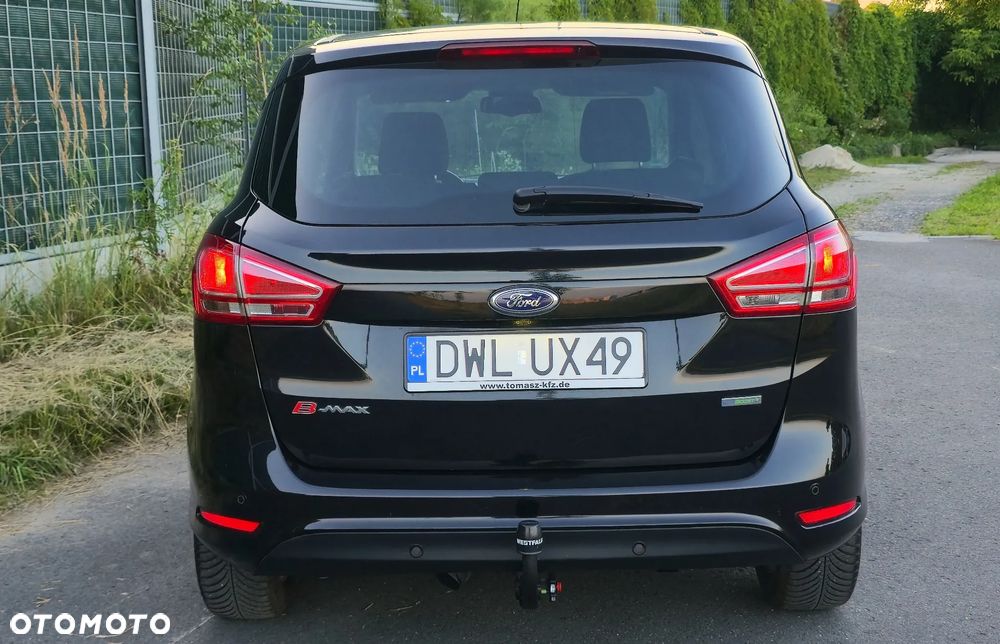 Ford EcoSport - 10
