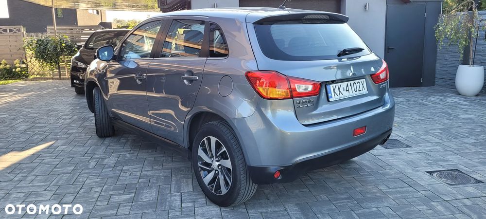 Mitsubishi ASX - 10