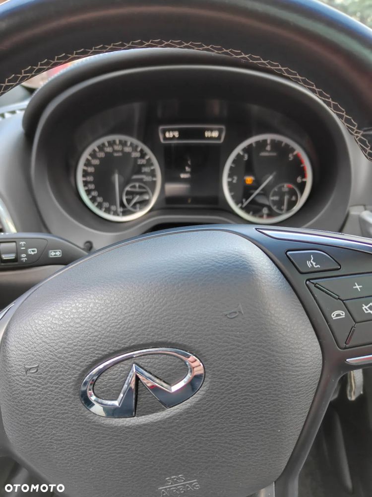 Infiniti Q30 1.5d Premium - 21