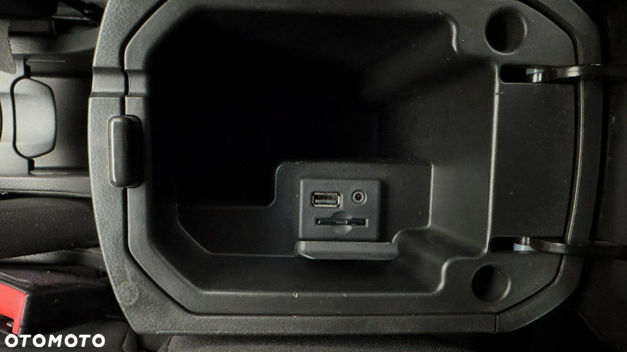 Chevrolet Cruze - 33