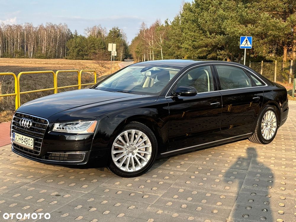 Audi A8 - 4