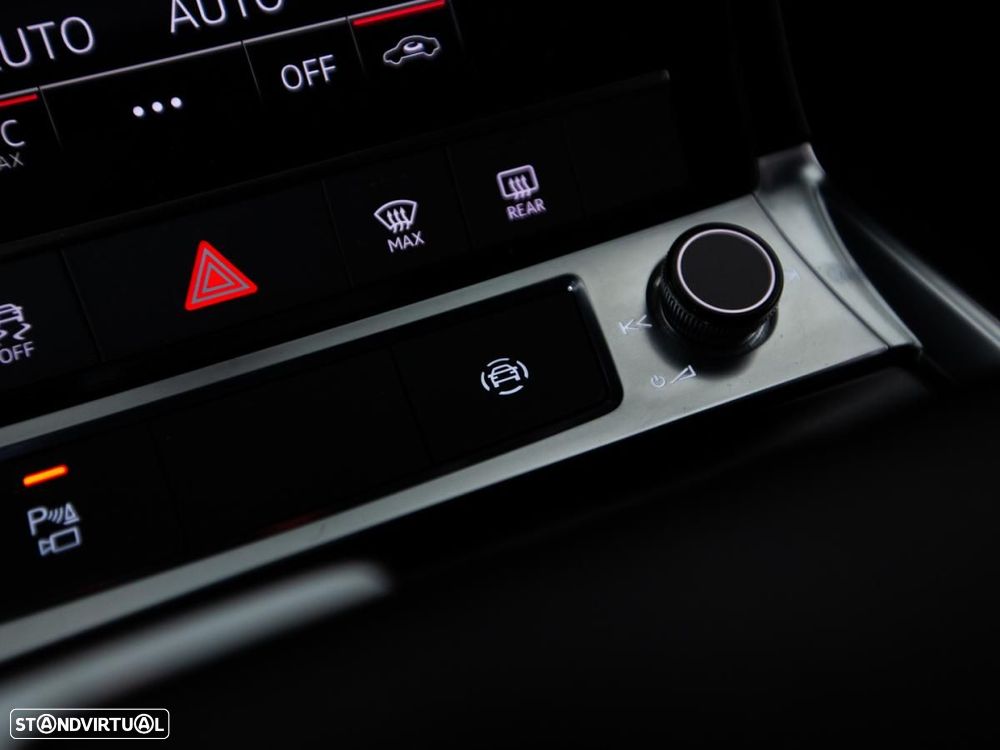 Audi e-tron 55 quattro S line - 22