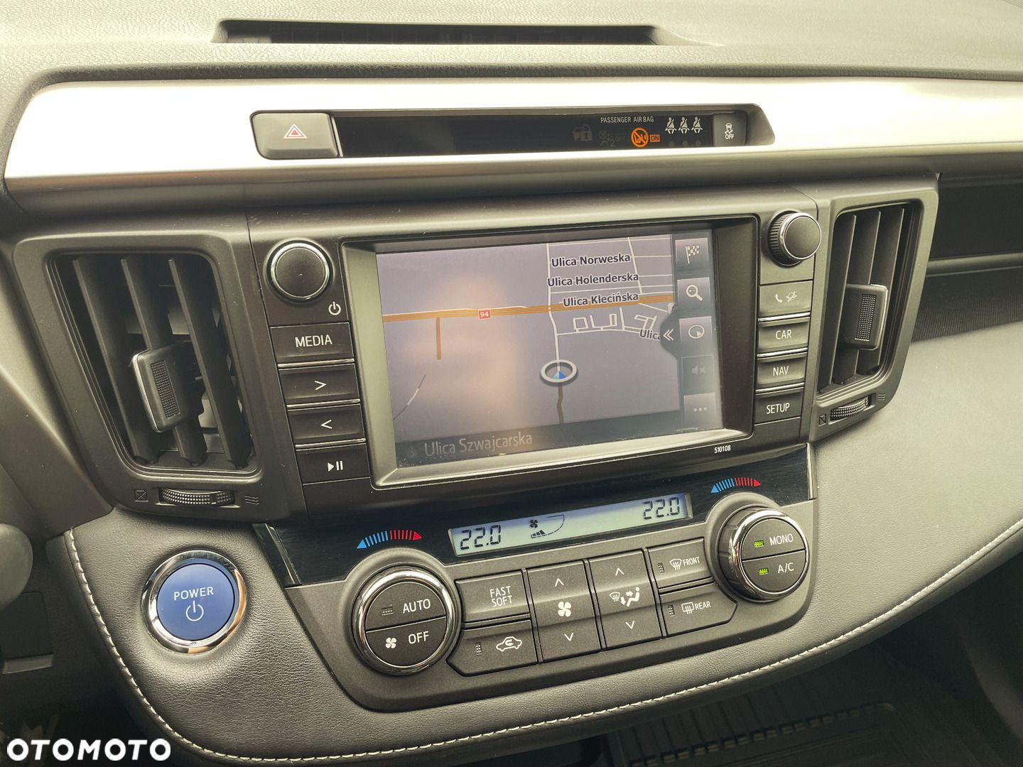 Toyota RAV4 - 18