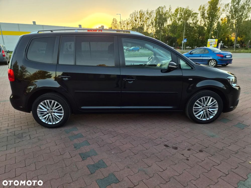 Volkswagen Touran 2015 photo 4