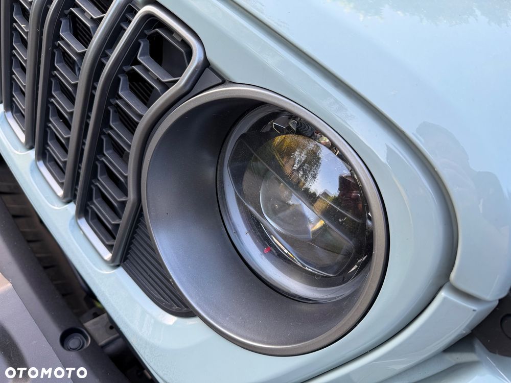 Jeep Wrangler - 15