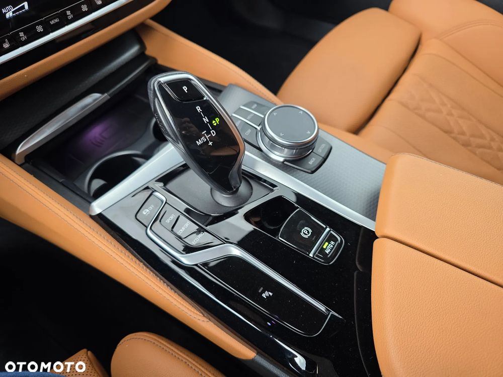 BMW Seria 5 - 21