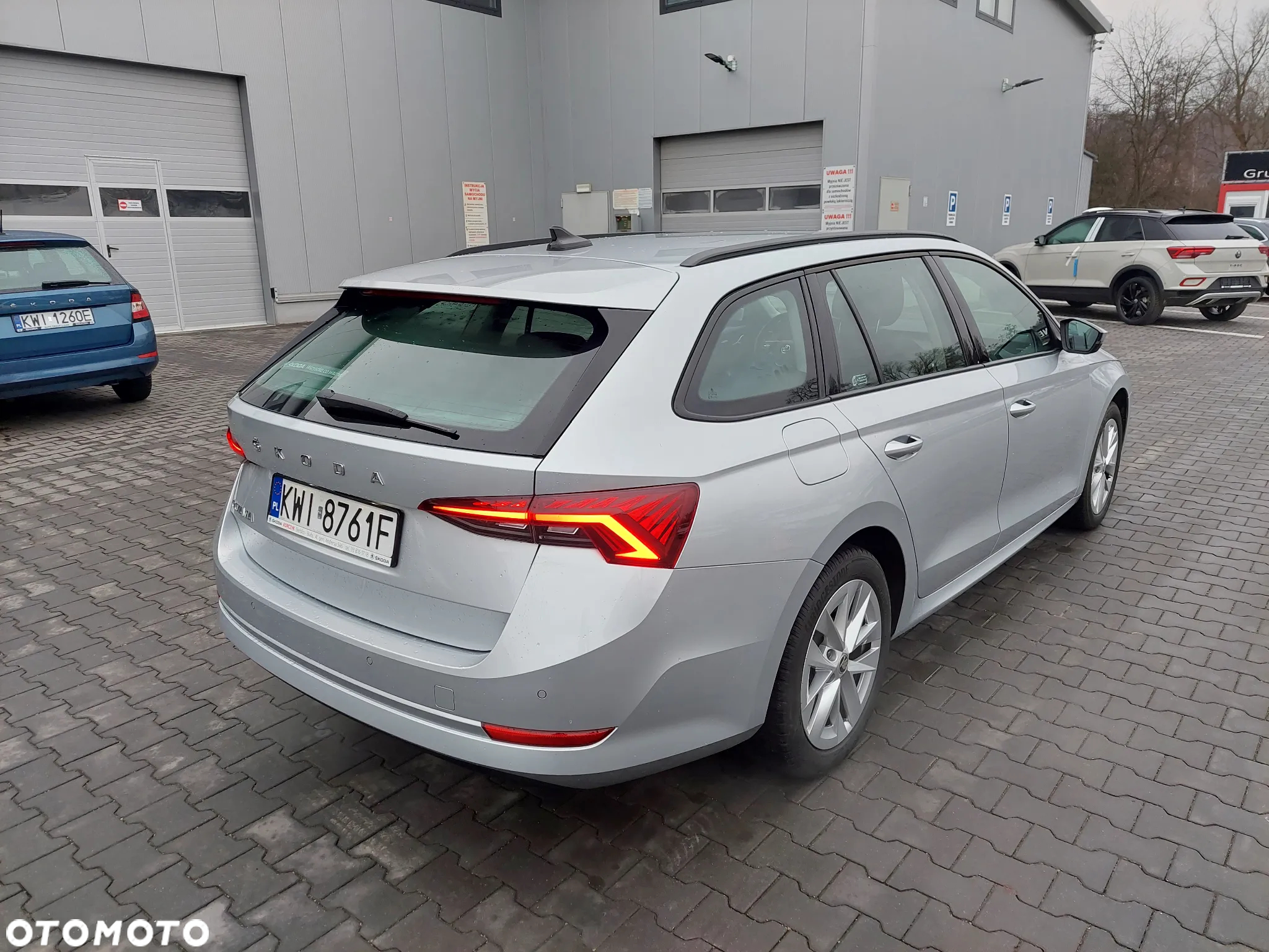 Skoda Octavia 2.0 TDI Ambition DSG - 6