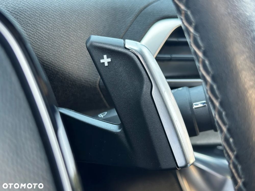 Peugeot 3008 BlueHDi 180 Stop & Start EAT8 GT - 32