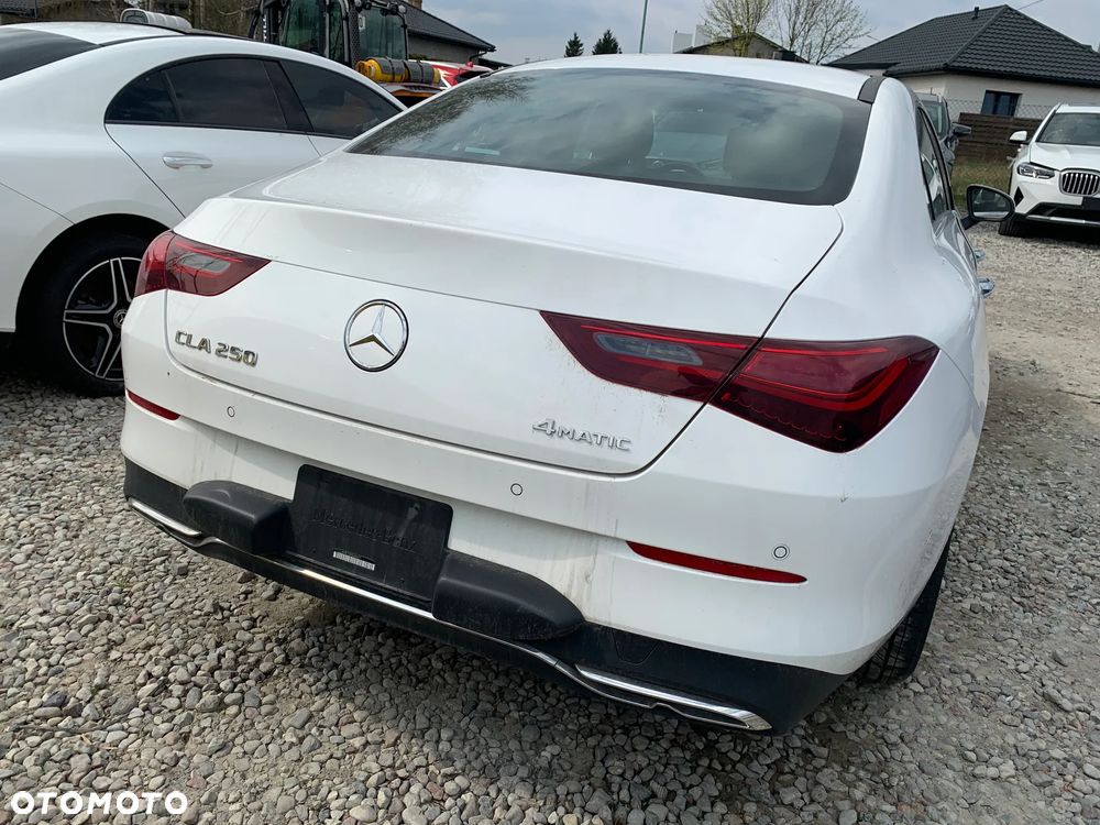 Mercedes-Benz CLA 250 4-Matic 7G-DCT - 7