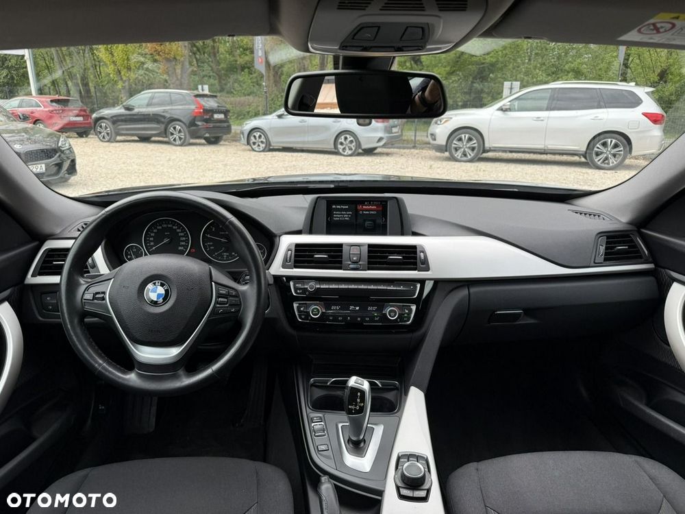 BMW 3GT 320i Advantage - 25