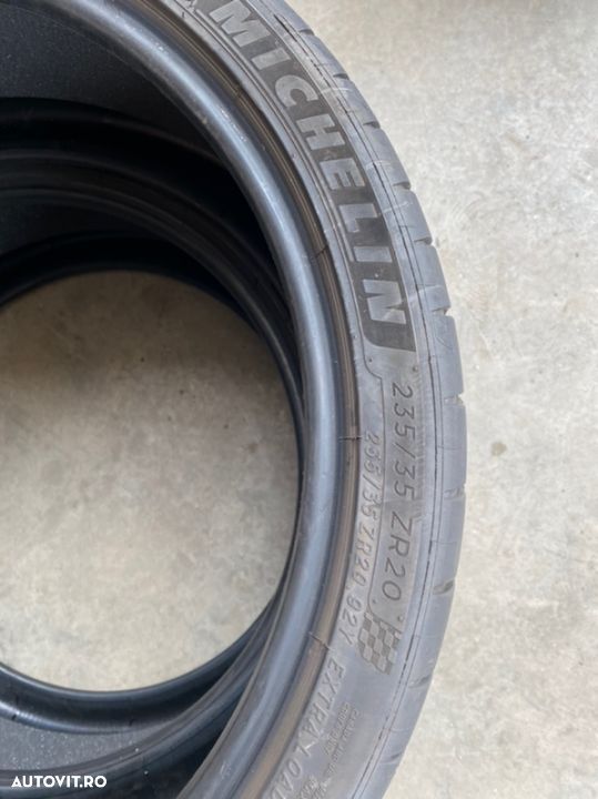 vand 4 anvelope 235/35/20 michelin de vară la 6,5mm - 4