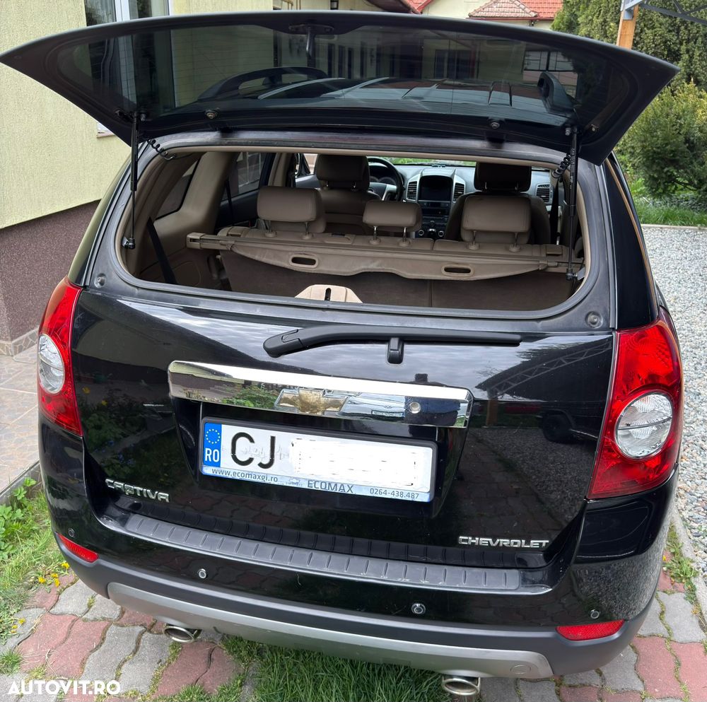 Chevrolet Captiva 3.2 AWD Aut LT Sport BCM - 11