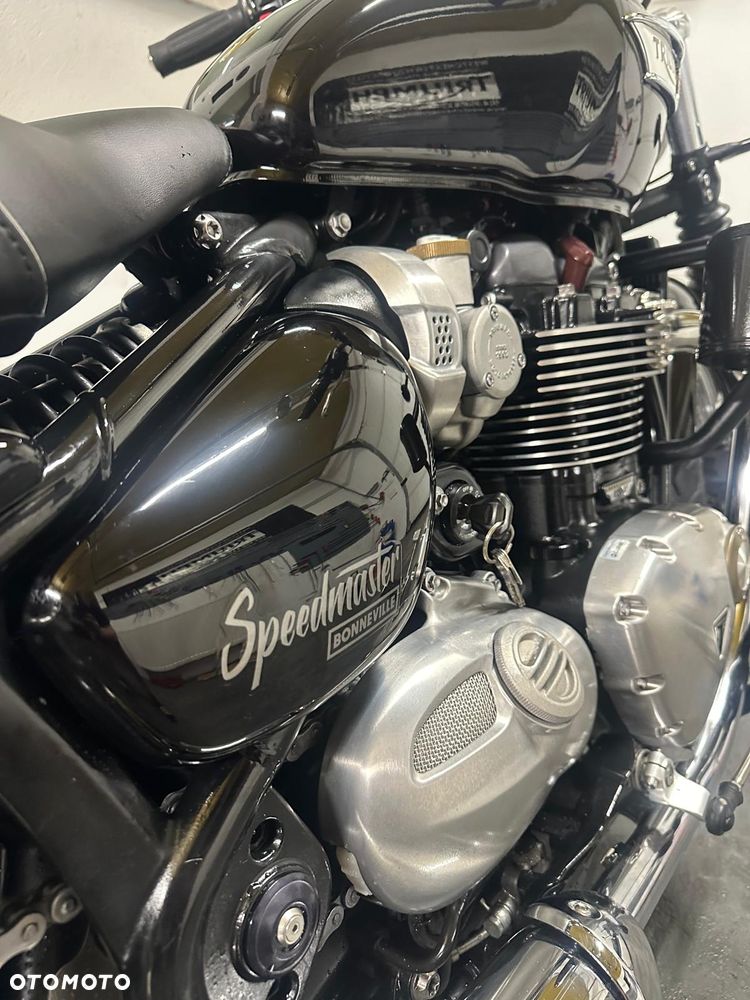 Triumph Speedmaster - 16