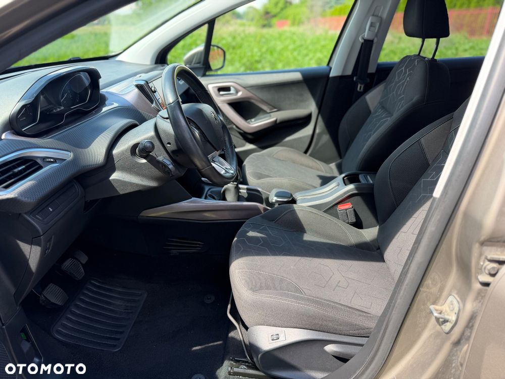 Peugeot 2008 PureTech 82 Active - 11