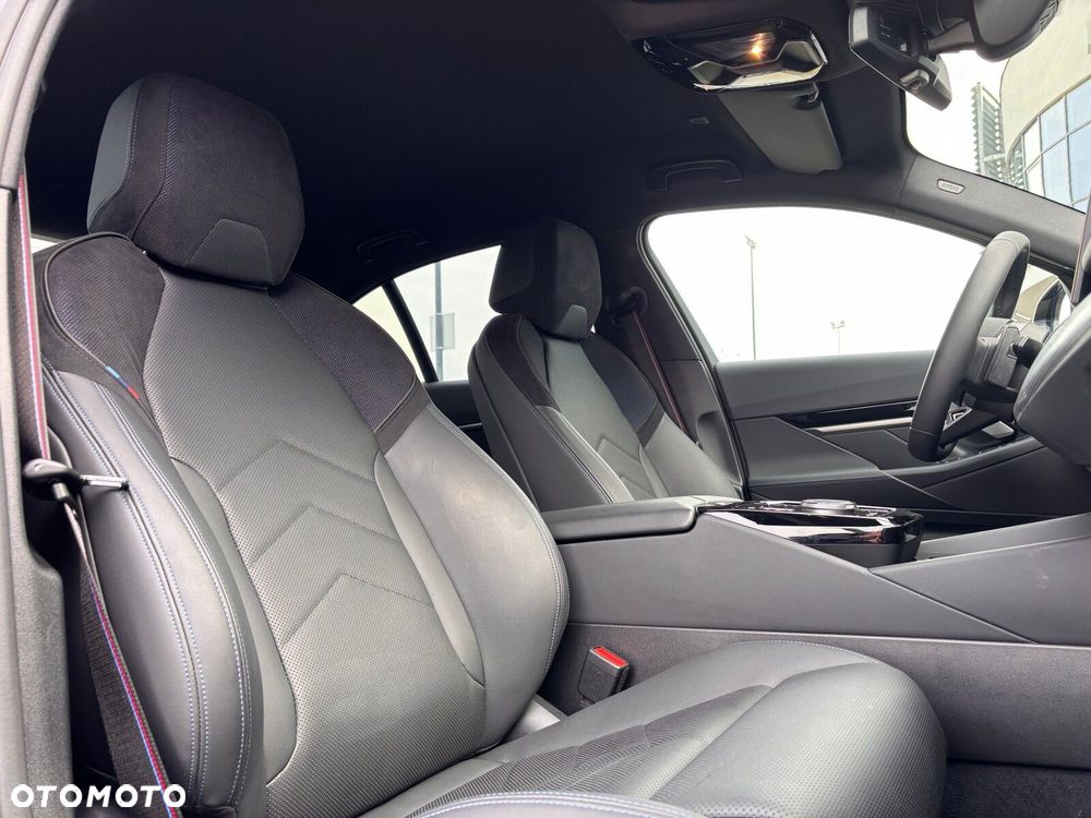 BMW Seria 5 520d xDrive mHEV M Sport - 19