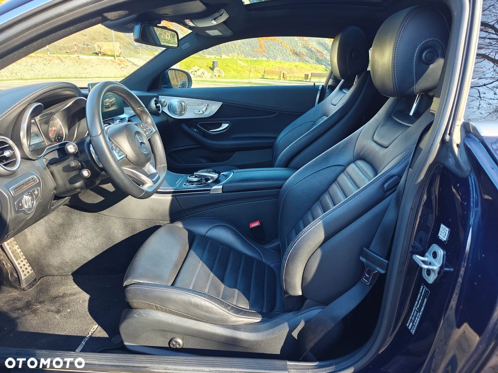 Mercedes-Benz Klasa C 200 9G-TRONIC AMG Line - 24