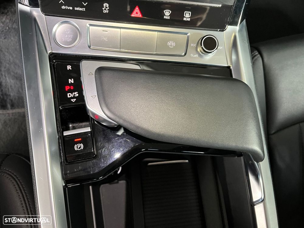 Audi e-tron 50 quattro Advanced - 33