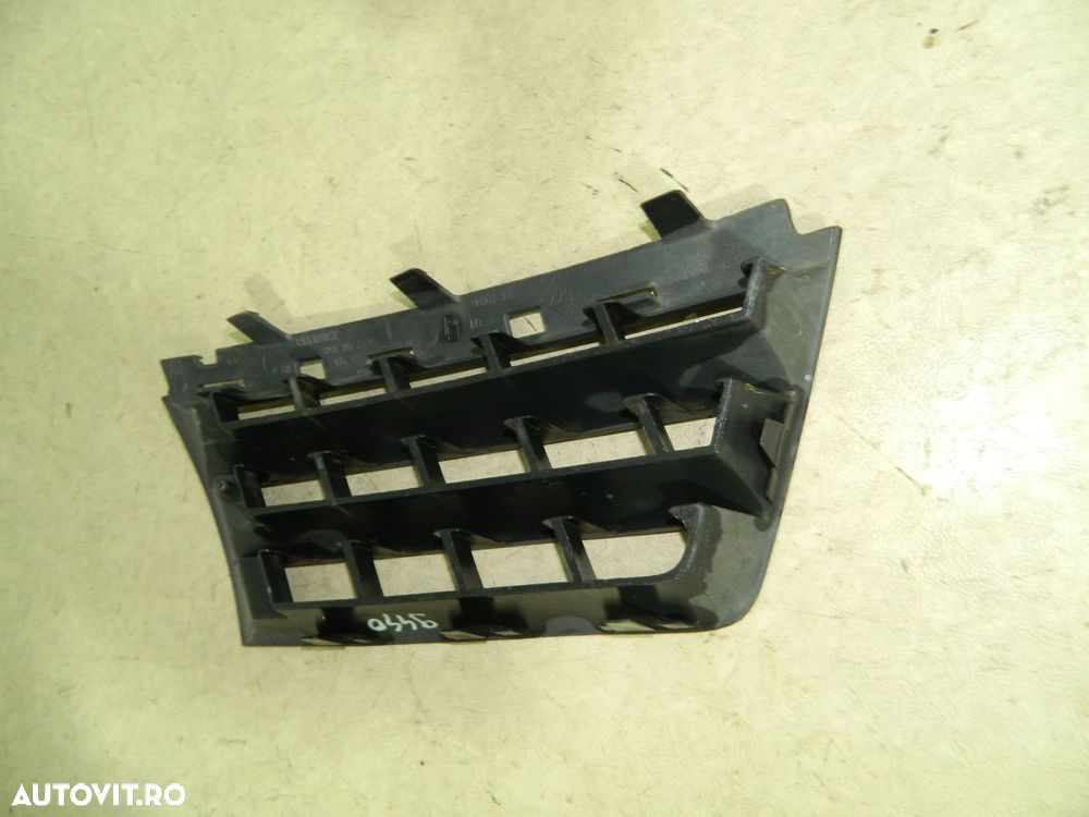Grila radiator partea stanga, Renault Scenic, 2003, 2004, 2005, 2006,, 8200140329 - 4