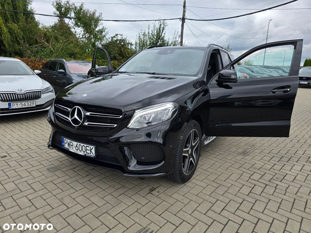 Mercedes-Benz GLE - 22
