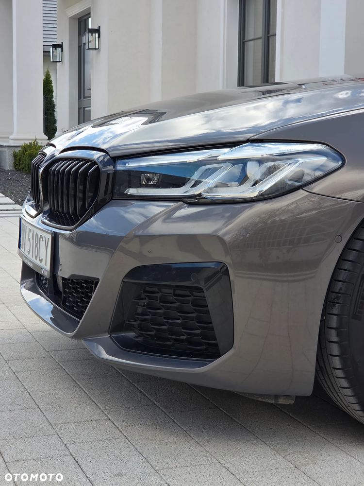 BMW Seria 5 520d xDrive mHEV sport - 11