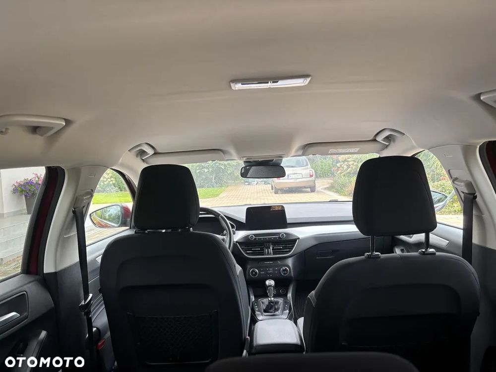 Ford Focus 1.5 EcoBoost Trend Edition Business - 32