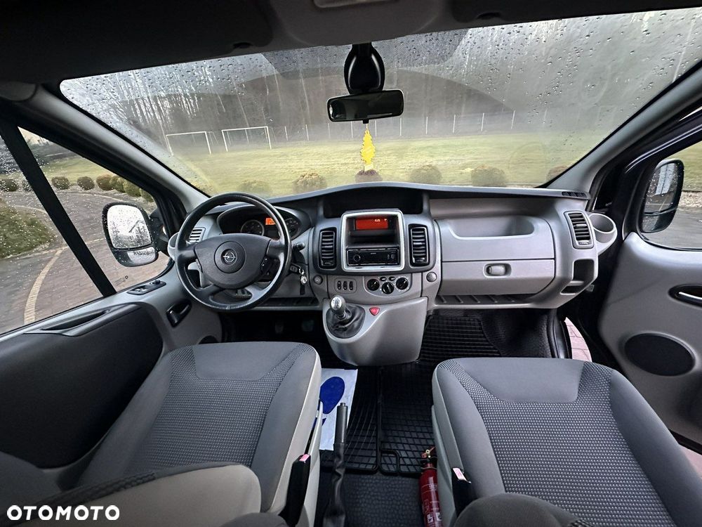 Opel Vivaro - 16