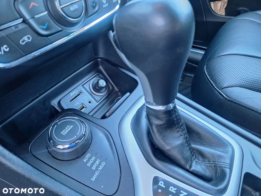 Jeep Cherokee 2.2 MJD Active Drive I Overland - 17