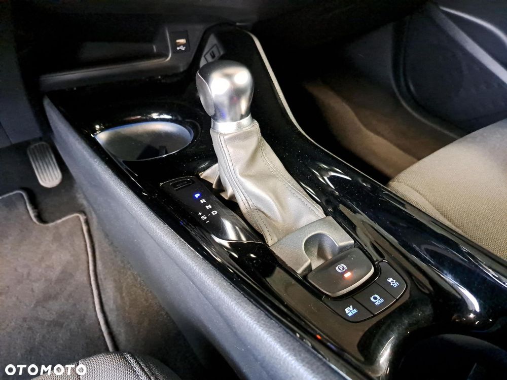 Toyota C-HR 2.0 Hybrid Style - 28