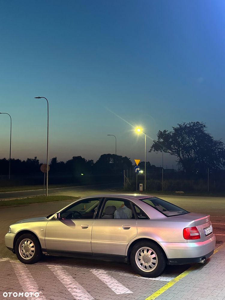 Audi A4 Limousine 1.8 Quattro - 2