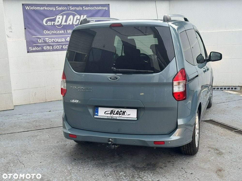 Ford Tourneo Courier - 9