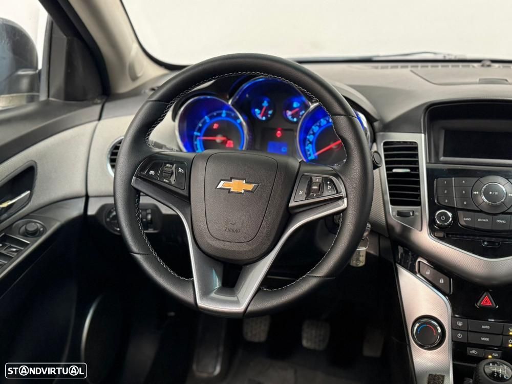 Chevrolet Cruze 2.0 VCDi LTZ EP - 22