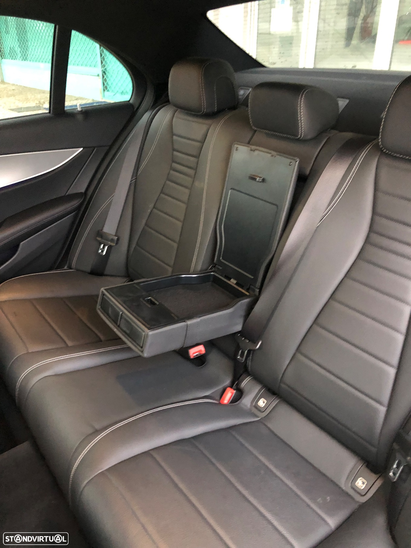 Mercedes-Benz E 220 d Exclusive - 27