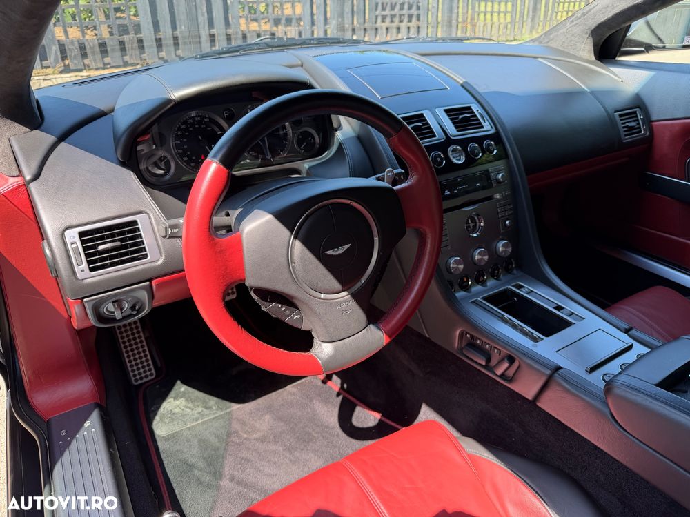Aston Martin DB9 - 16