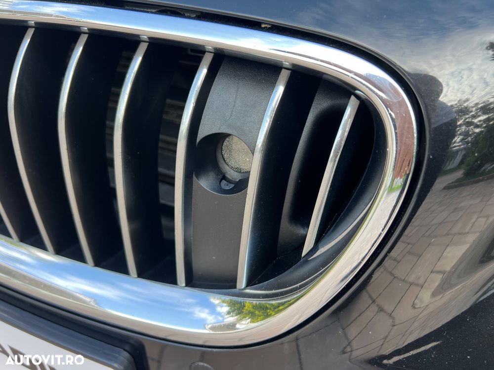 BMW Seria 5 530d xDrive AT - 18