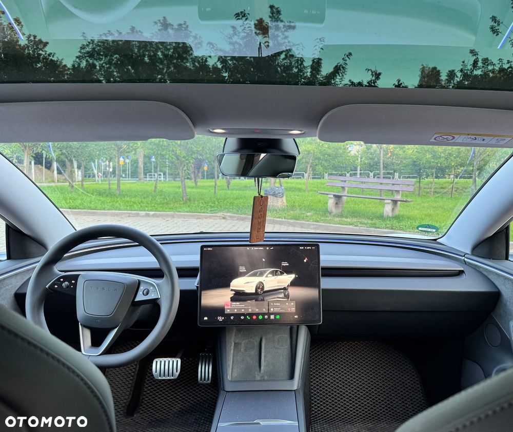 Tesla Model 3 - 2