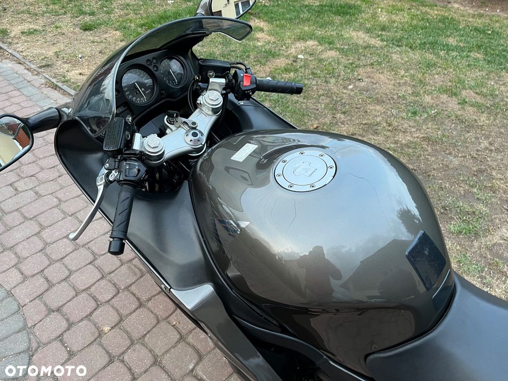 Honda CBR - 22